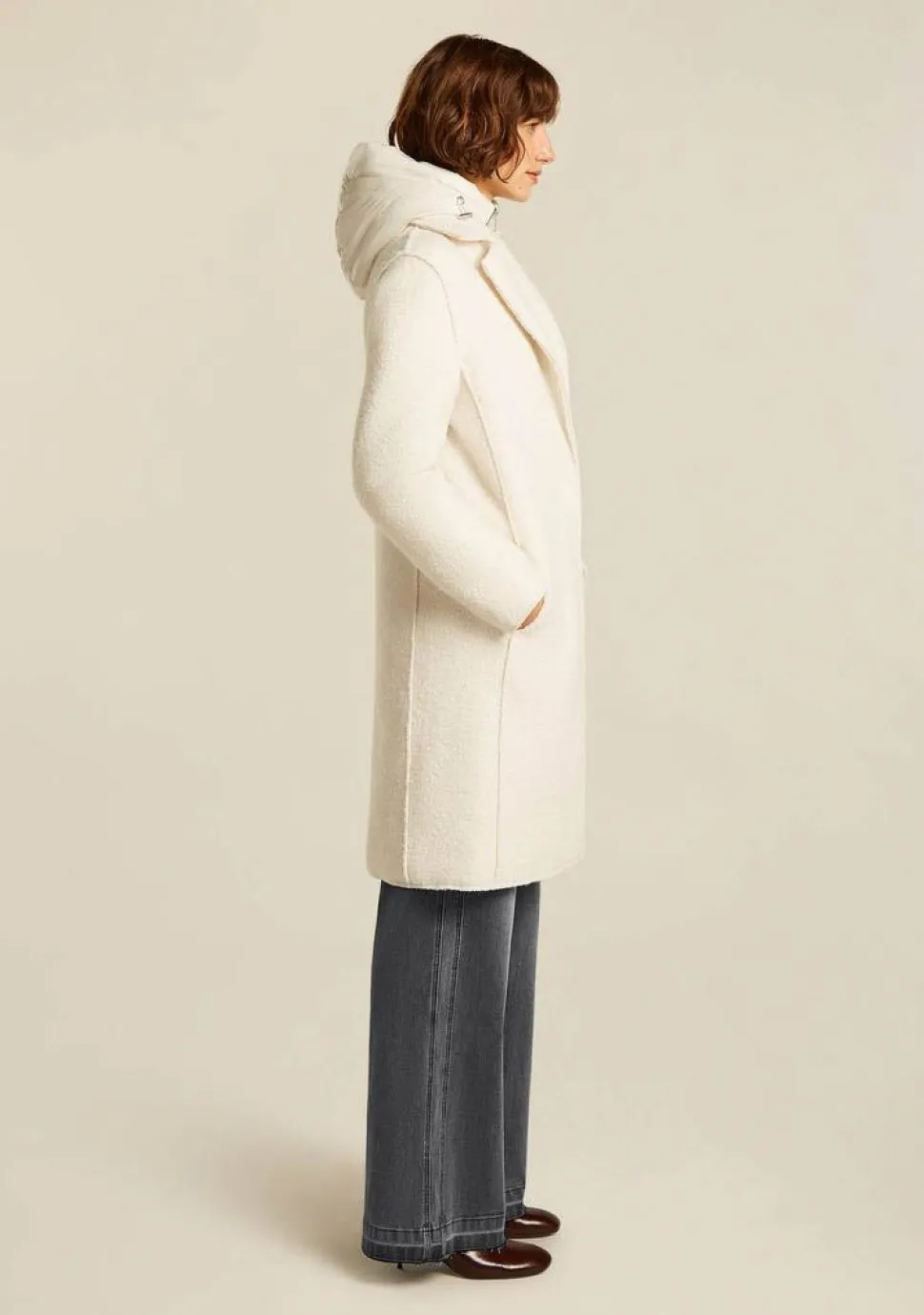BEAUMONT MANTEL