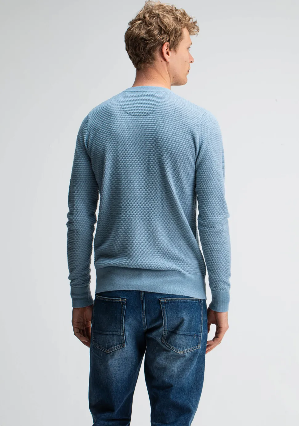 BUTCHER OF BLUE SWEATER
