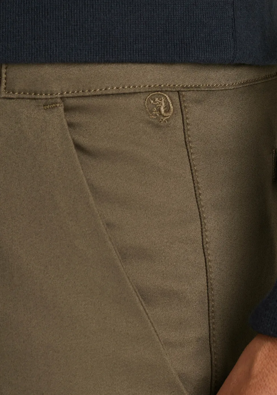 CAST IRON CHINO