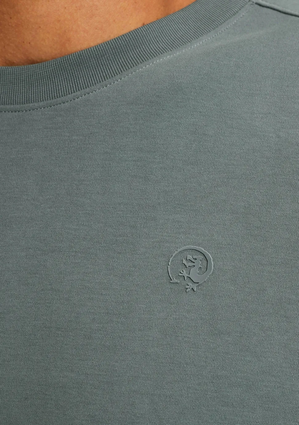 CAST IRON TSHIRT