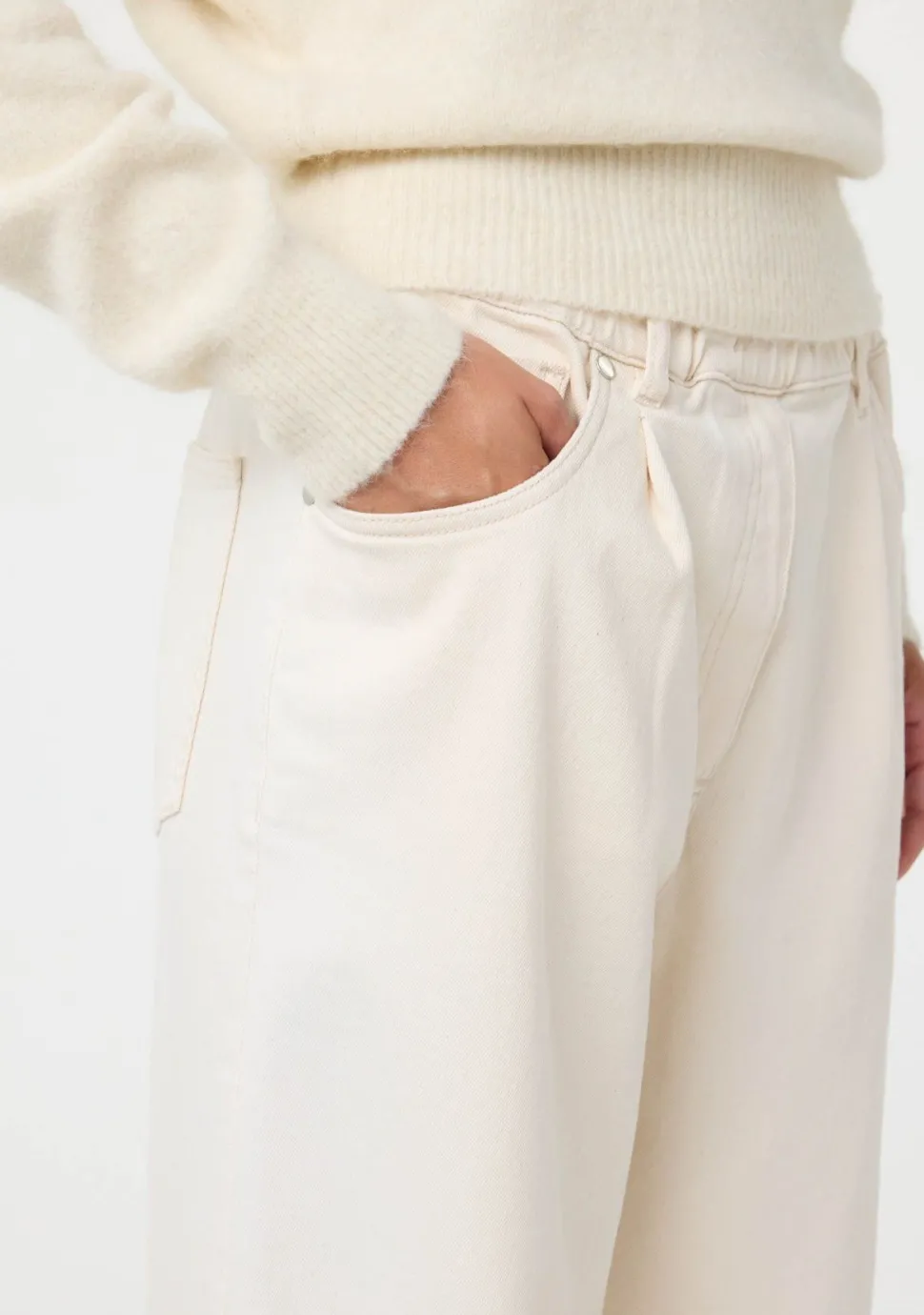 KNIT-TED JEANS