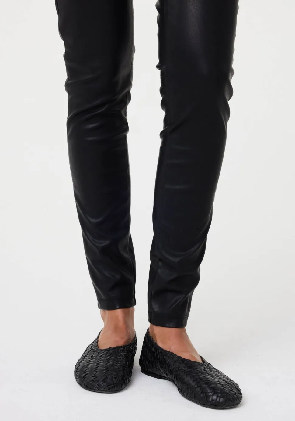 KNIT-TED LEGGING