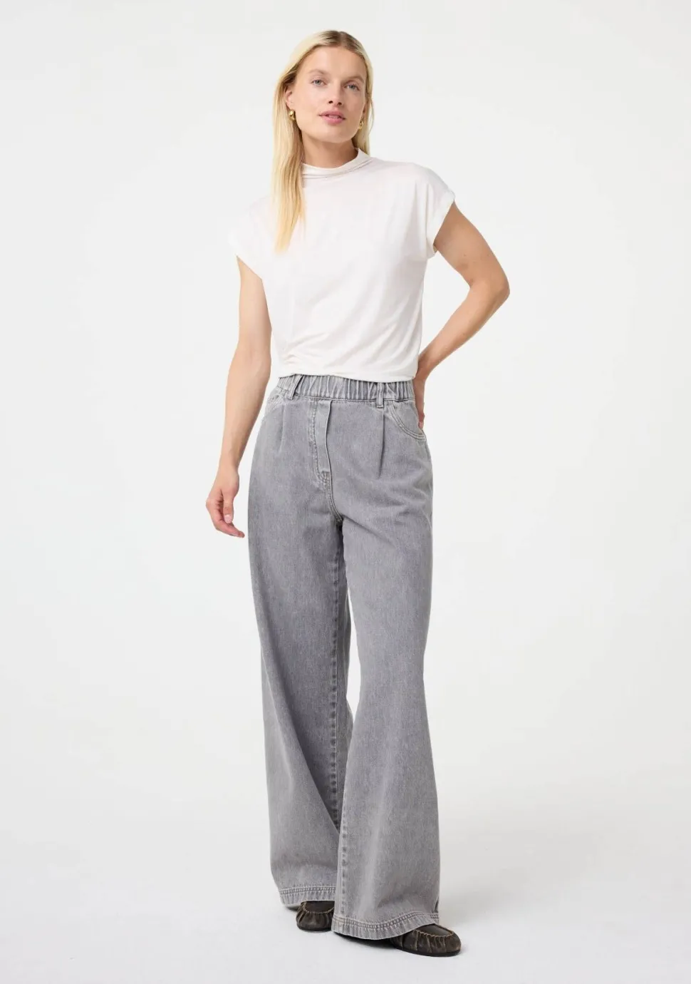 KNIT-TED SHIRT