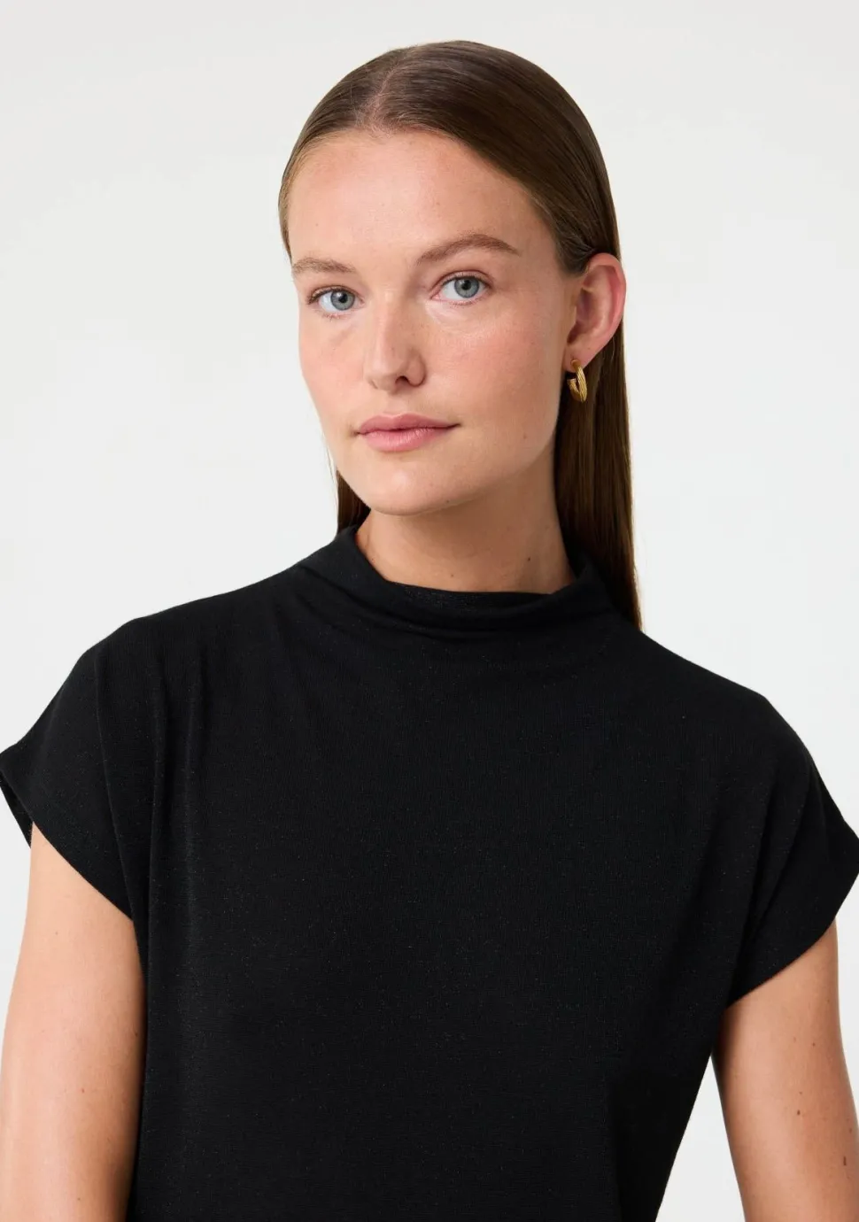 KNIT-TED SHIRT