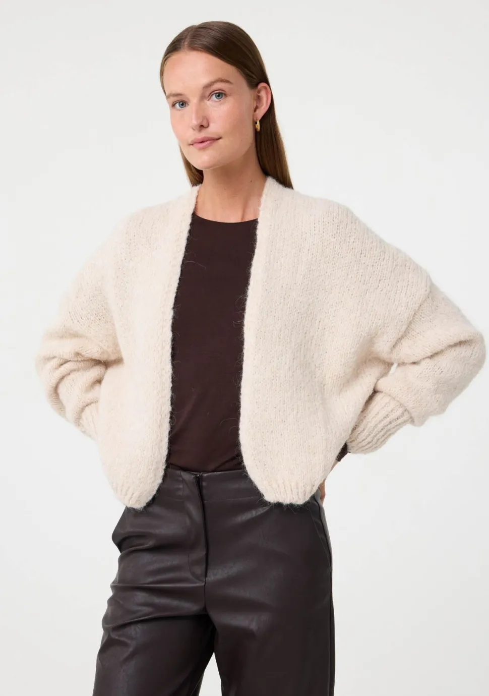 KNIT-TED VEST