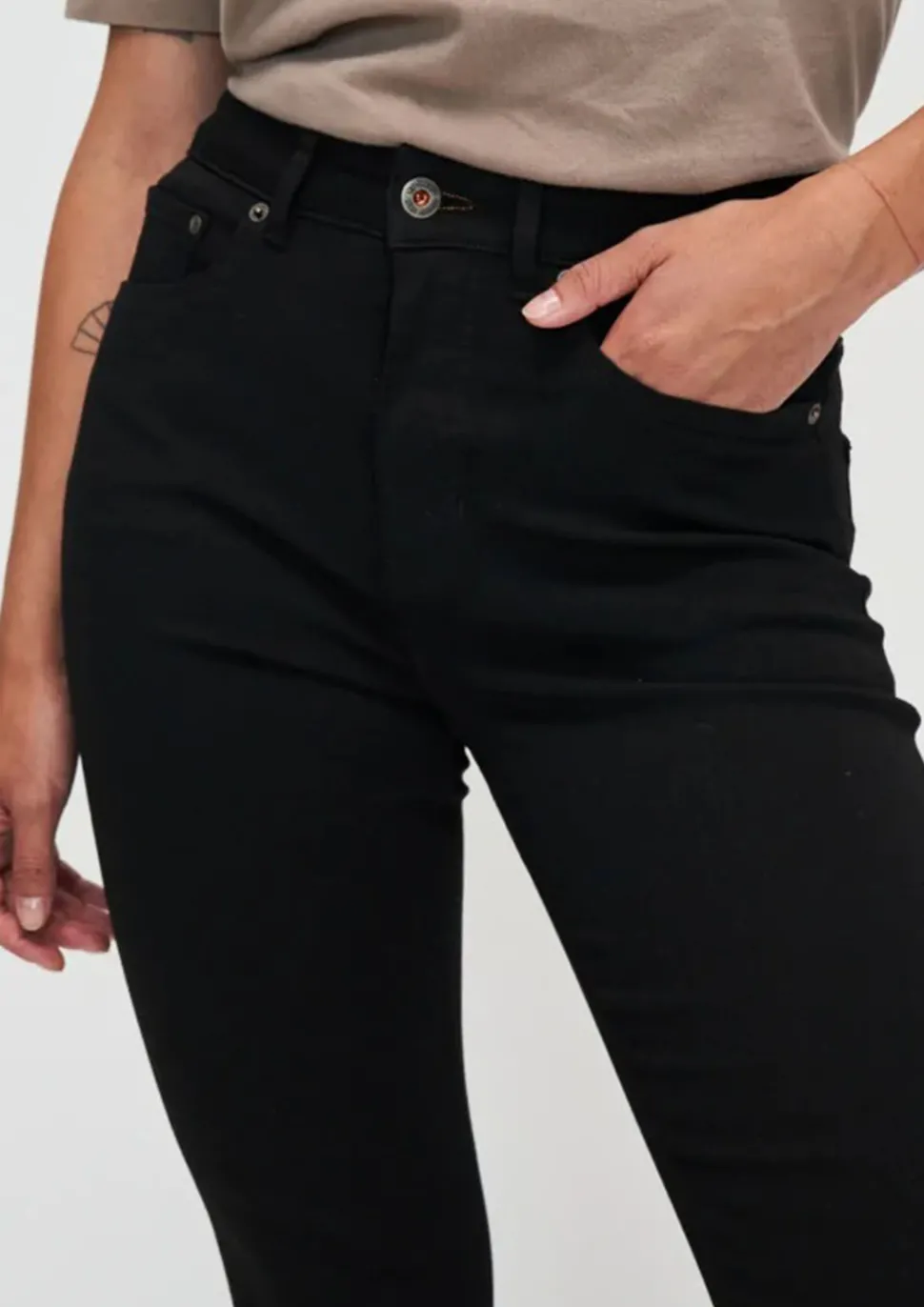 KUYICHI JEANS
