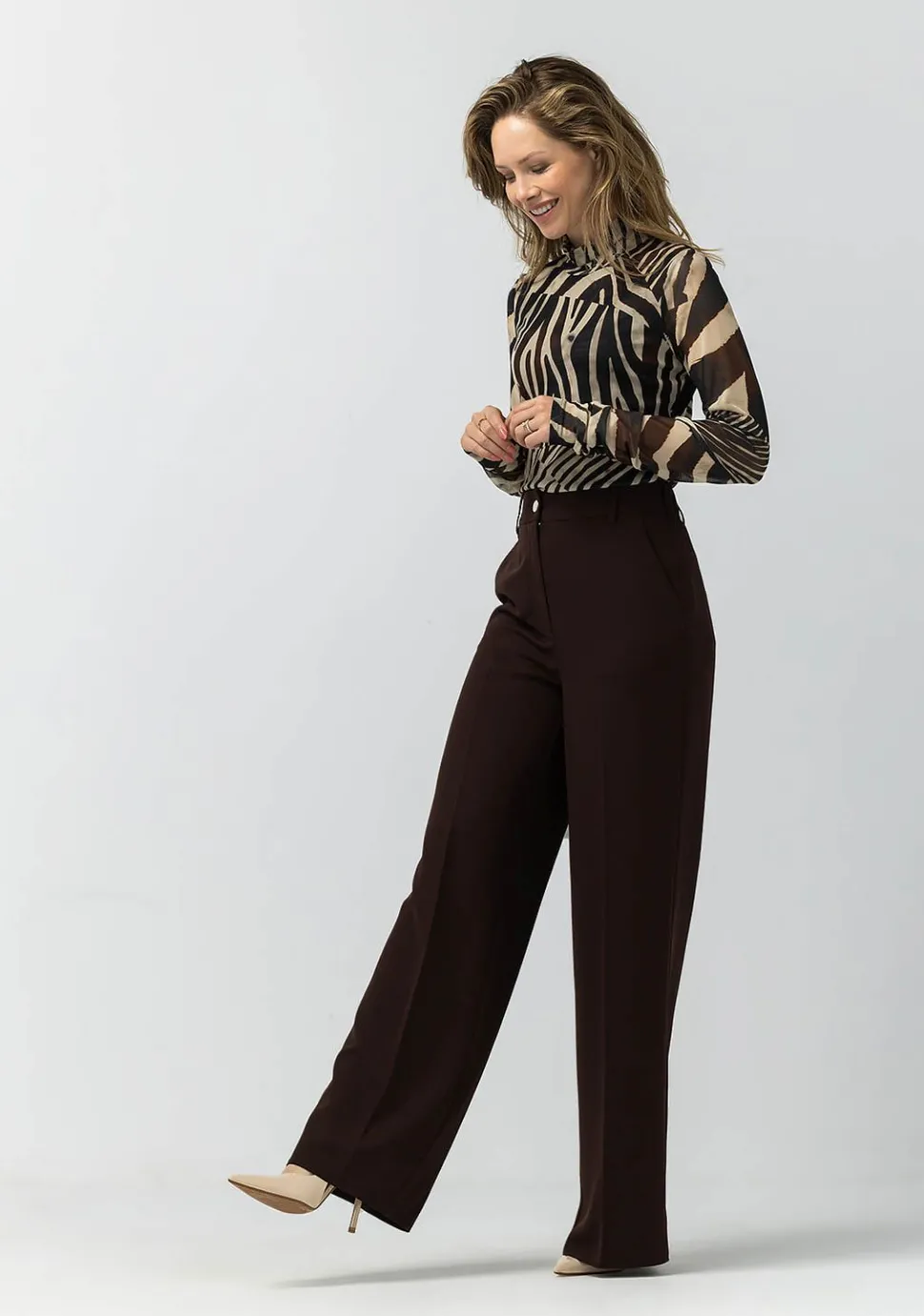 LABEL DOT BLOUSE