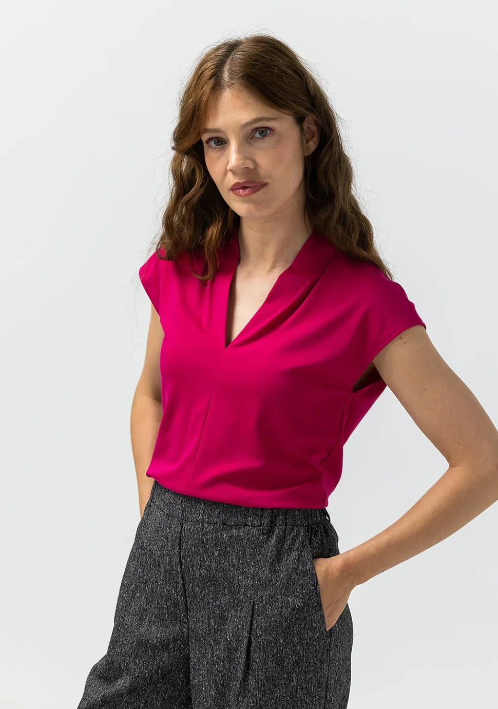 LABEL DOT SHIRT
