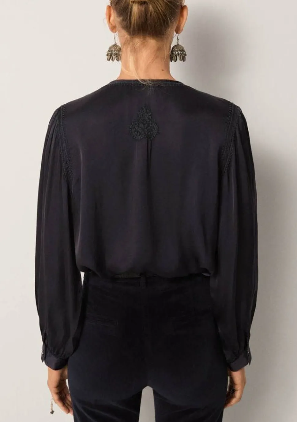 MAISON HOTEL BLOUSE