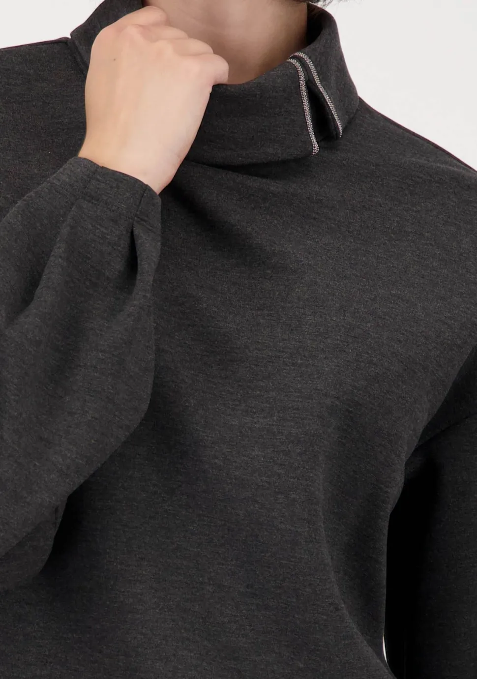 MONARI SWEATER