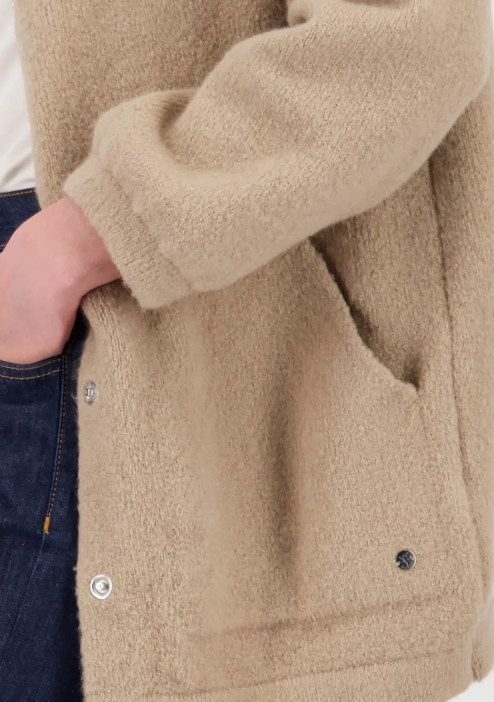 MONARI VEST