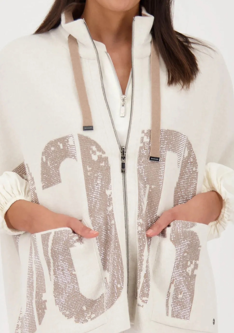 MONARI VEST