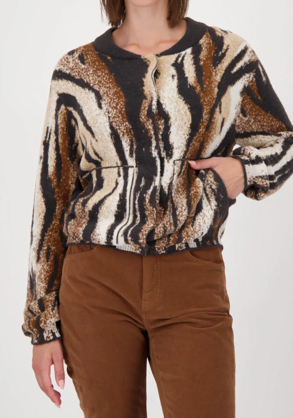MONARI VEST