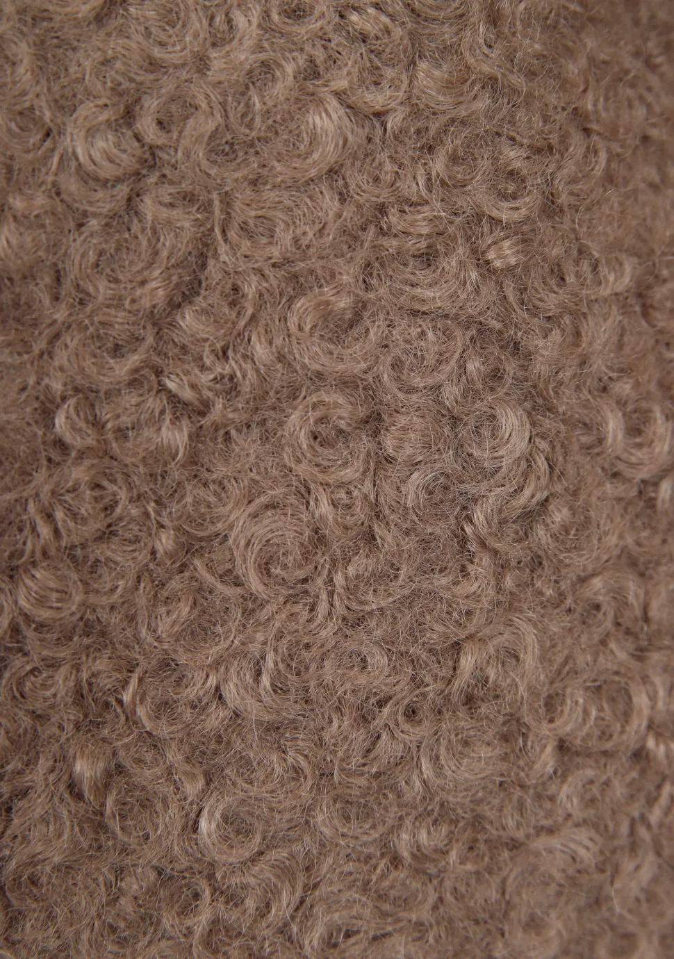 NUKUS MANTEL