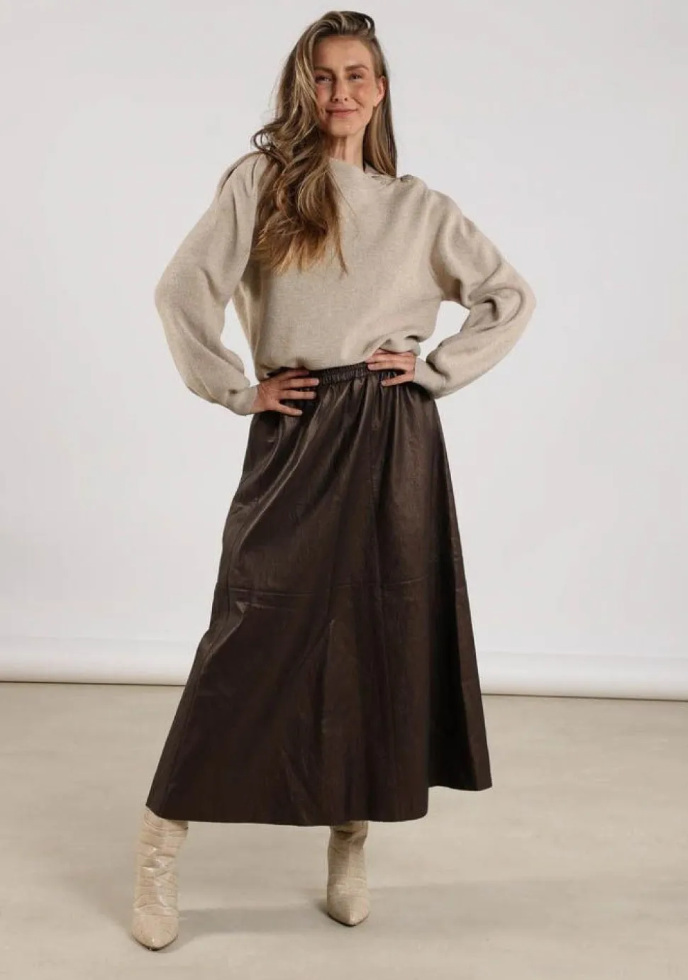 NUKUS ROK