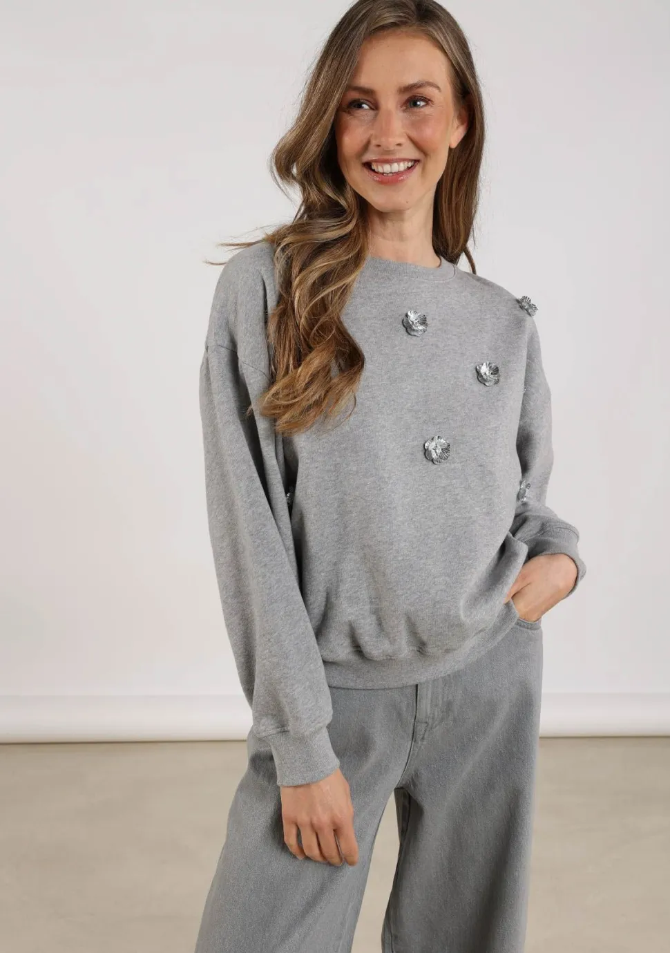 NUKUS SWEATER