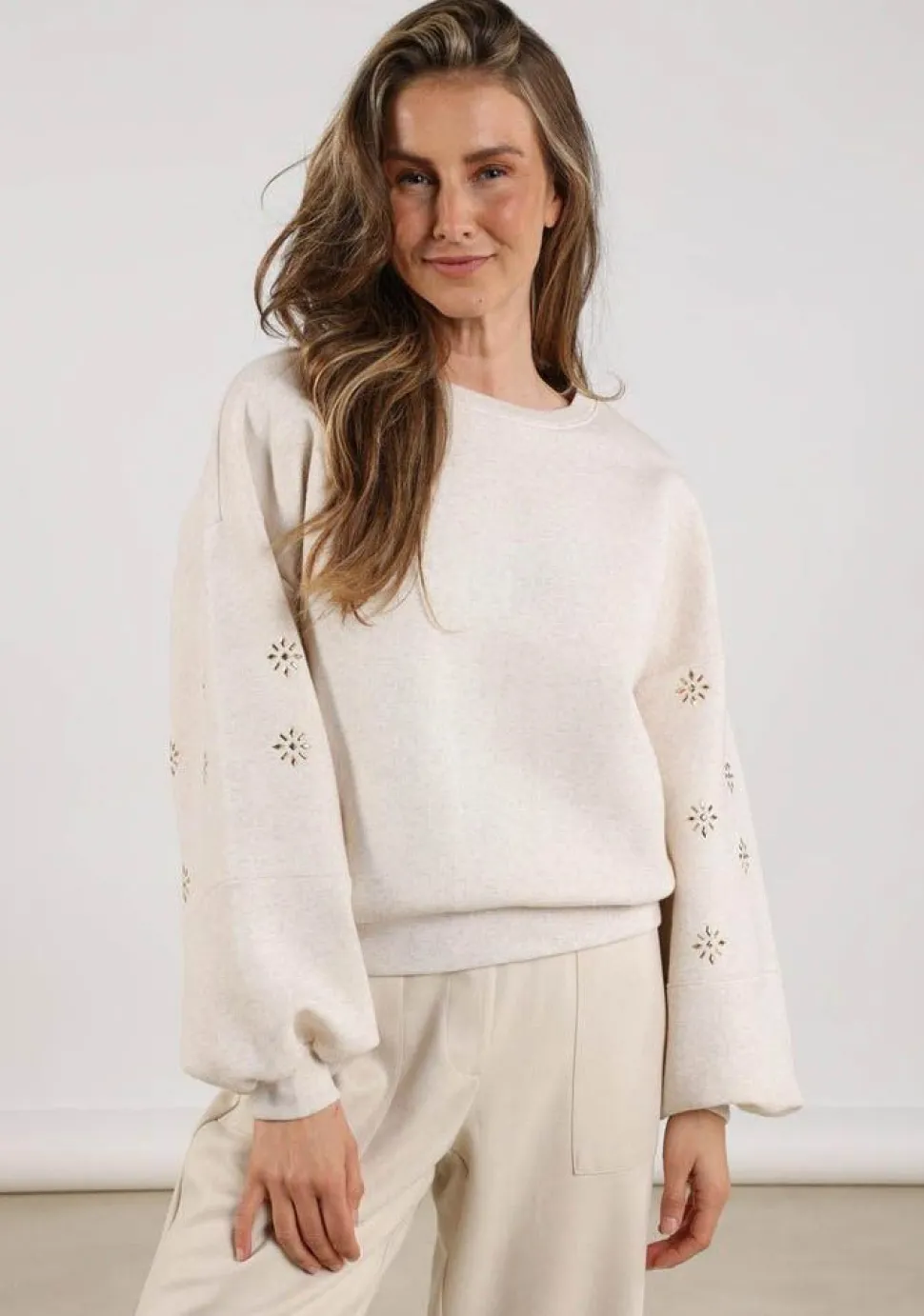NUKUS SWEATER