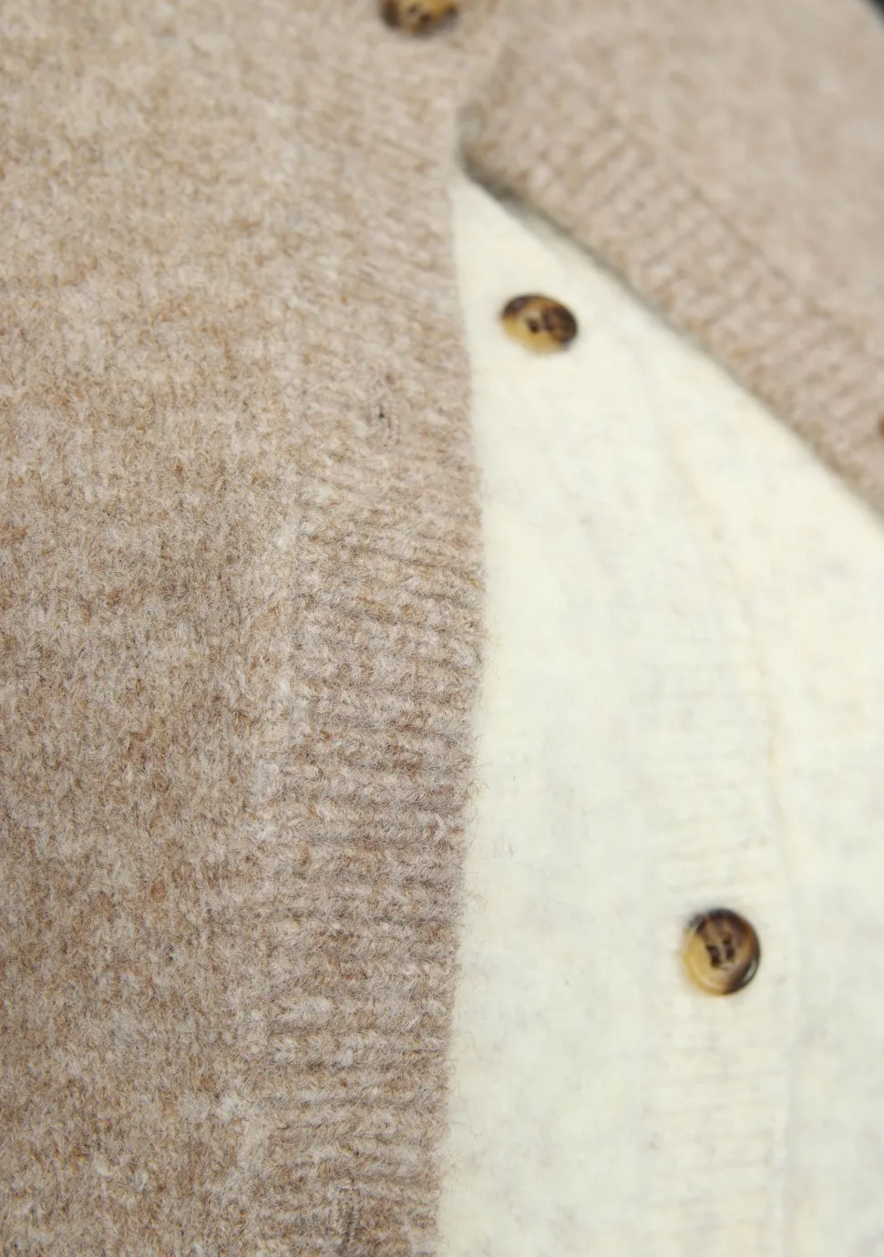 NUKUS VEST