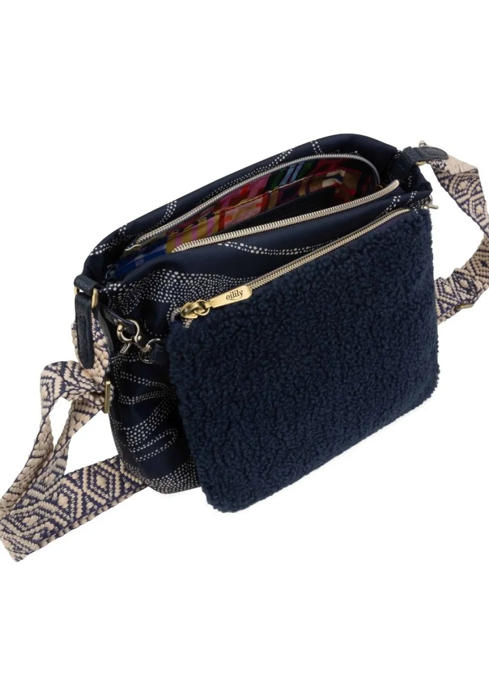 OILILY TAS