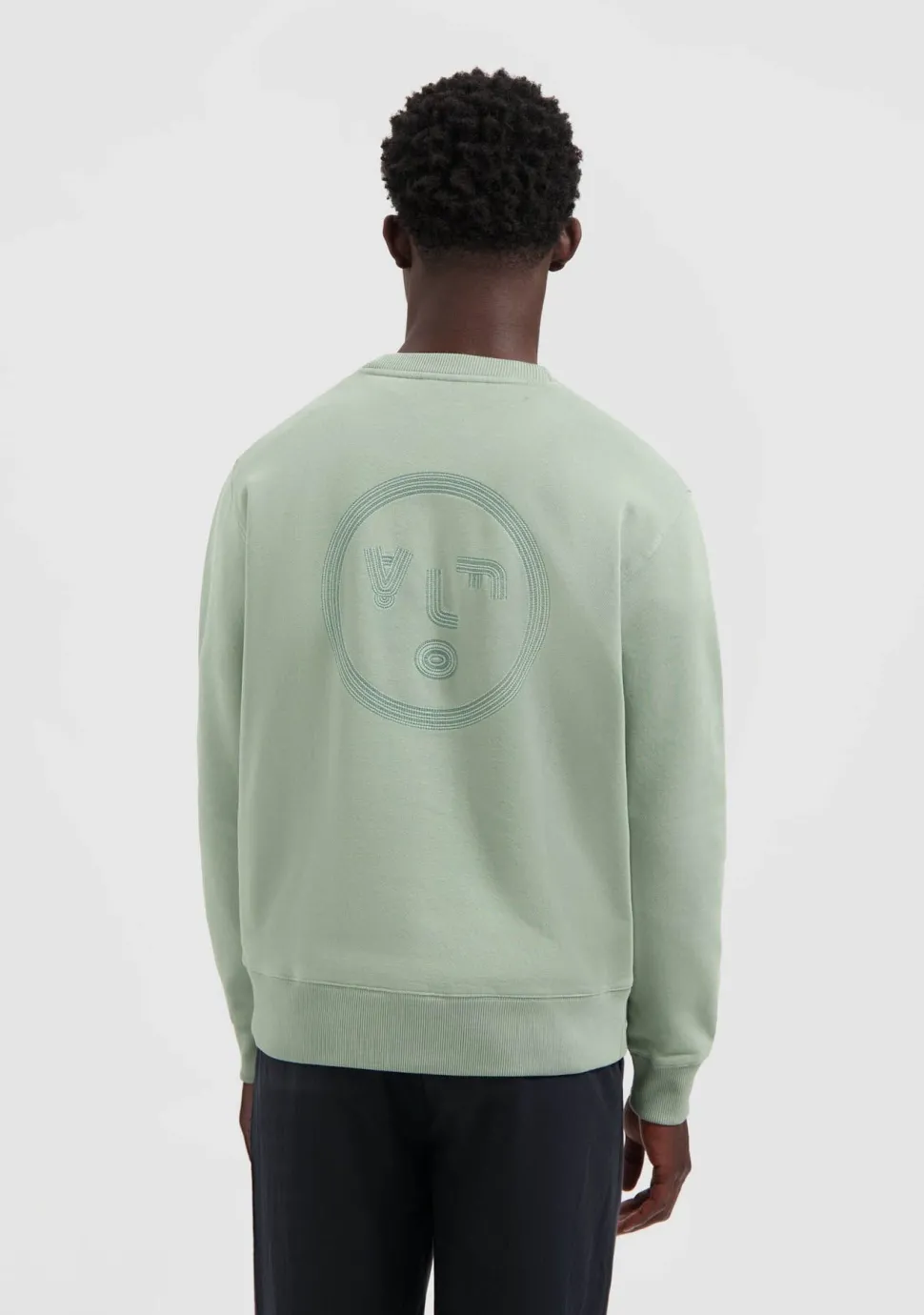 OLAF SWEATER