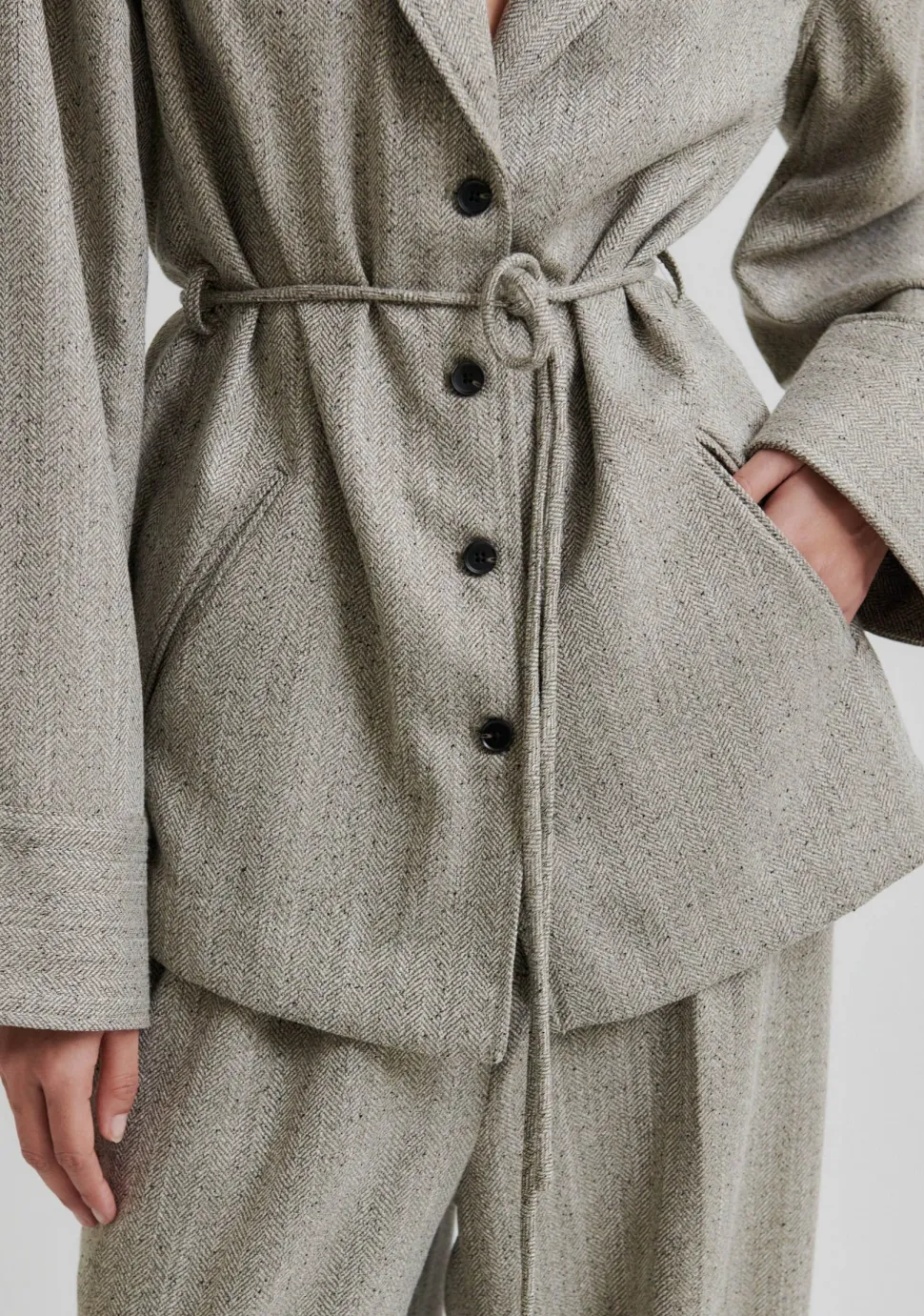 SECOND FEMALE BLAZER