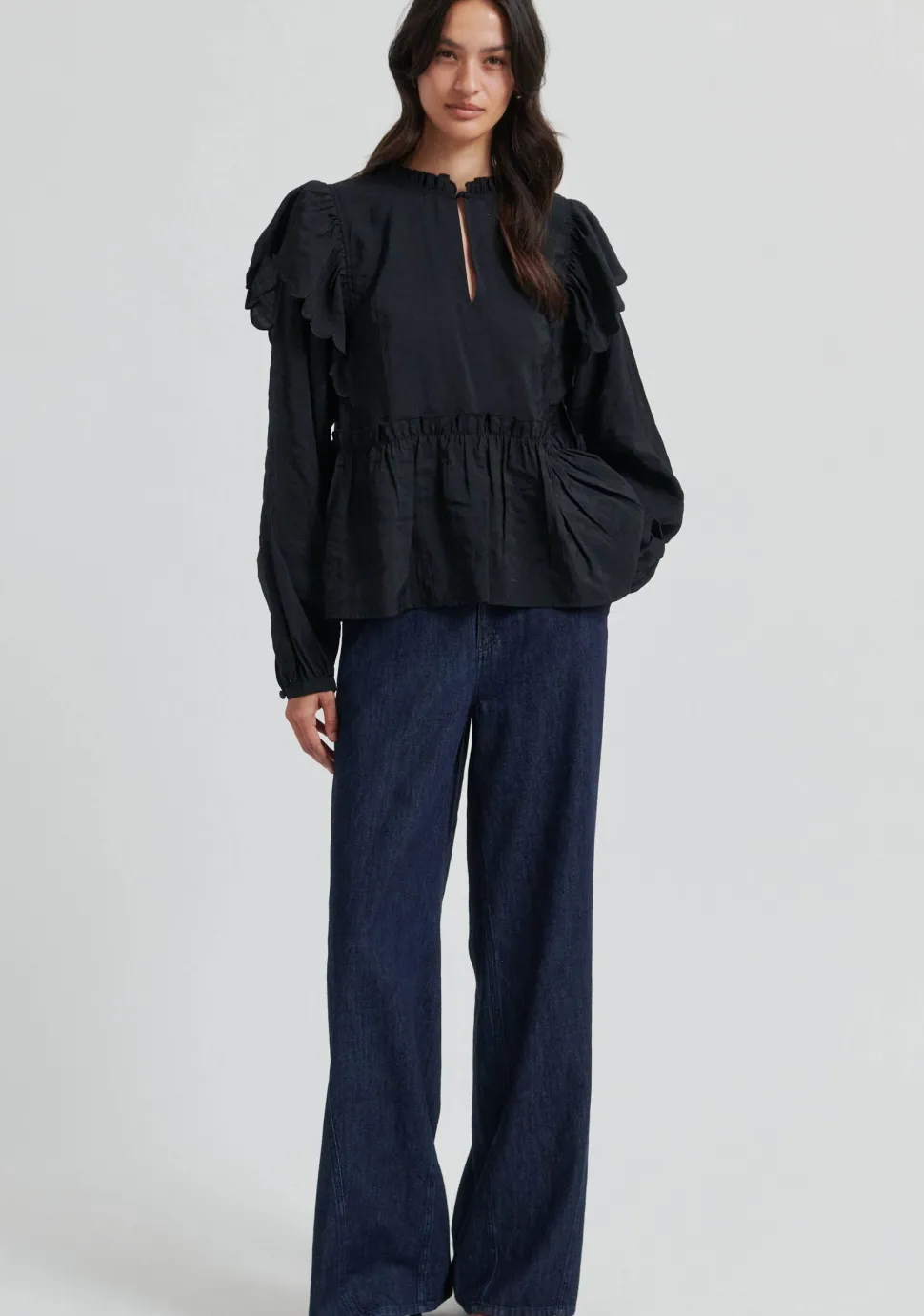 SECOND FEMALE JEANS
