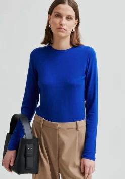 SECOND FEMALE SHIRT