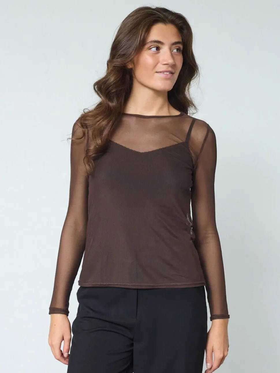 SISTERS POINT SHIRT