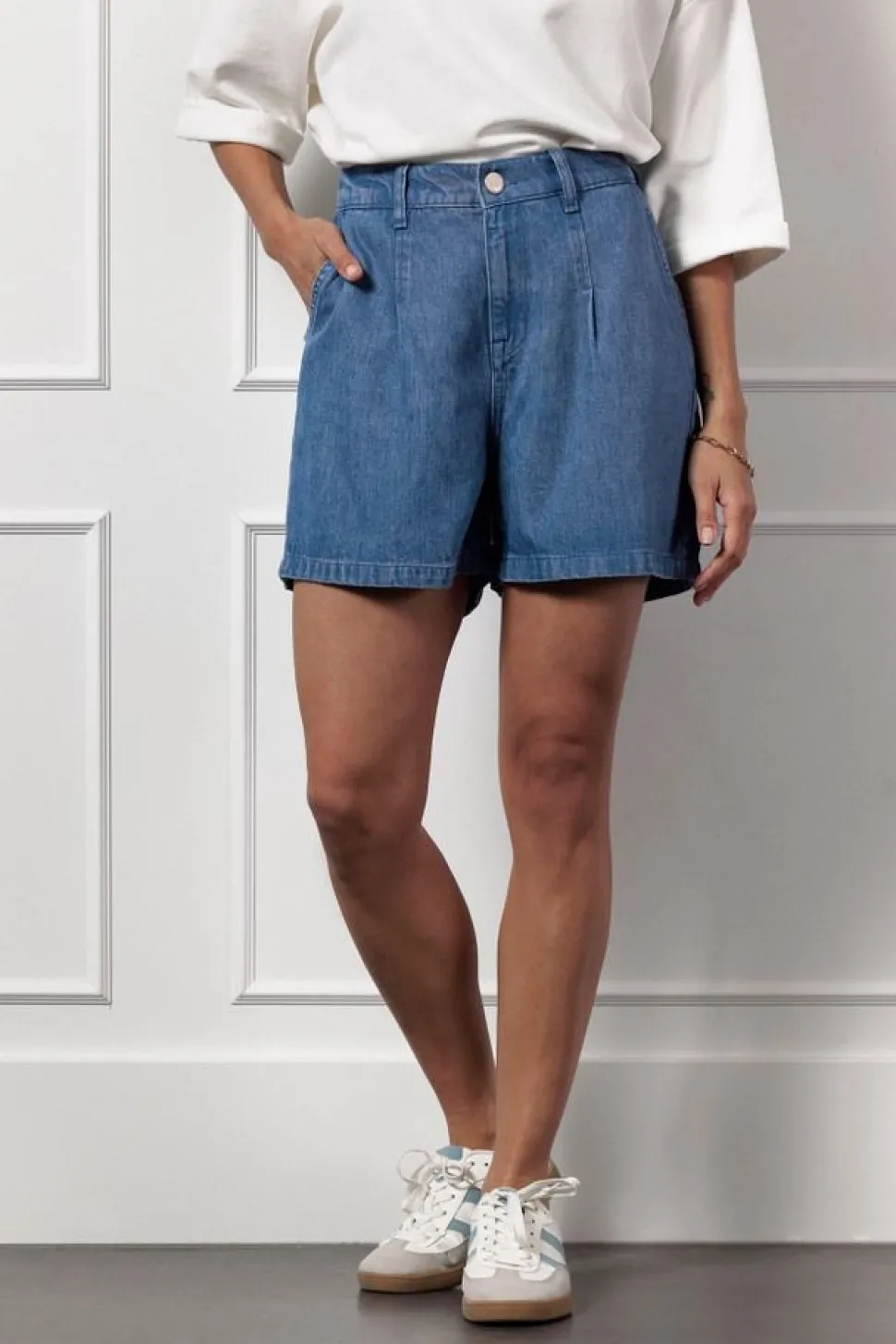 STUDIO ANNELOES SHORT