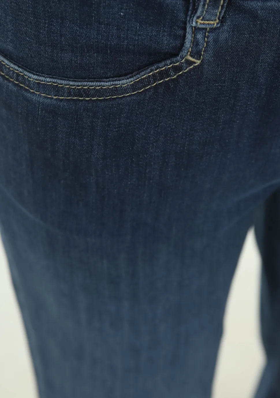 TONI JEANS