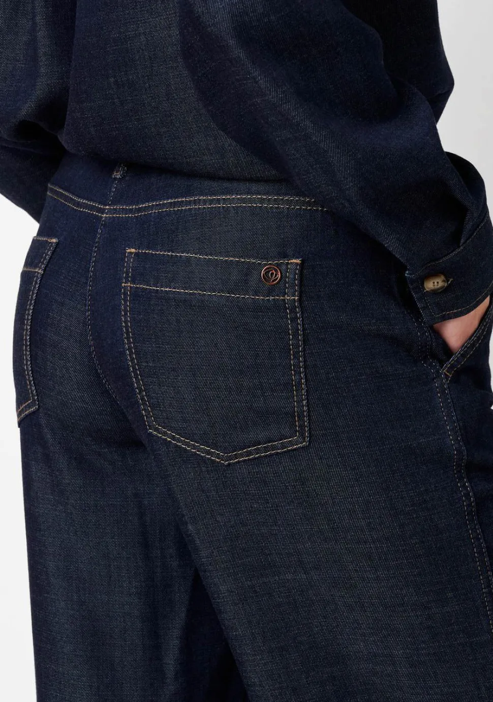 TONI JEANS