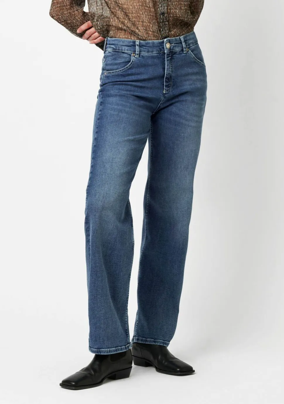 TONI JEANS