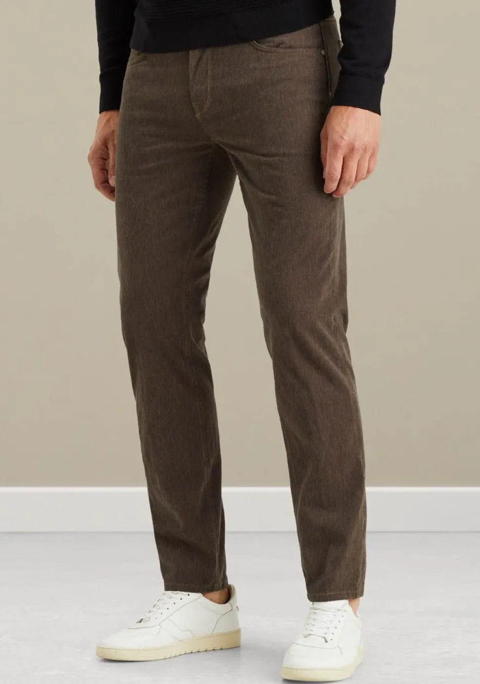 VANGUARD JEANS