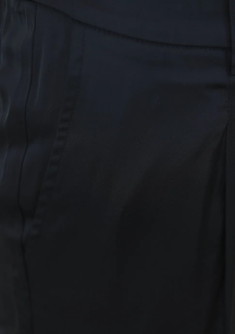 WITH BLACK PANTALON