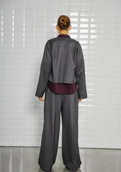 WITH BLACK PANTALON