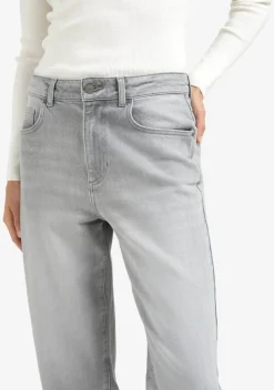 YAYA JEANS
