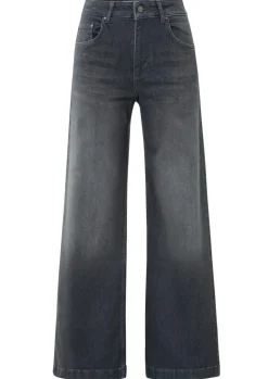 YAYA JEANS